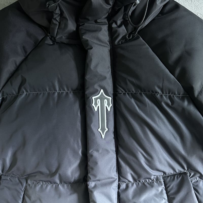 Jaqueta Trapstar Irongate Arch Puffer Black Gradient