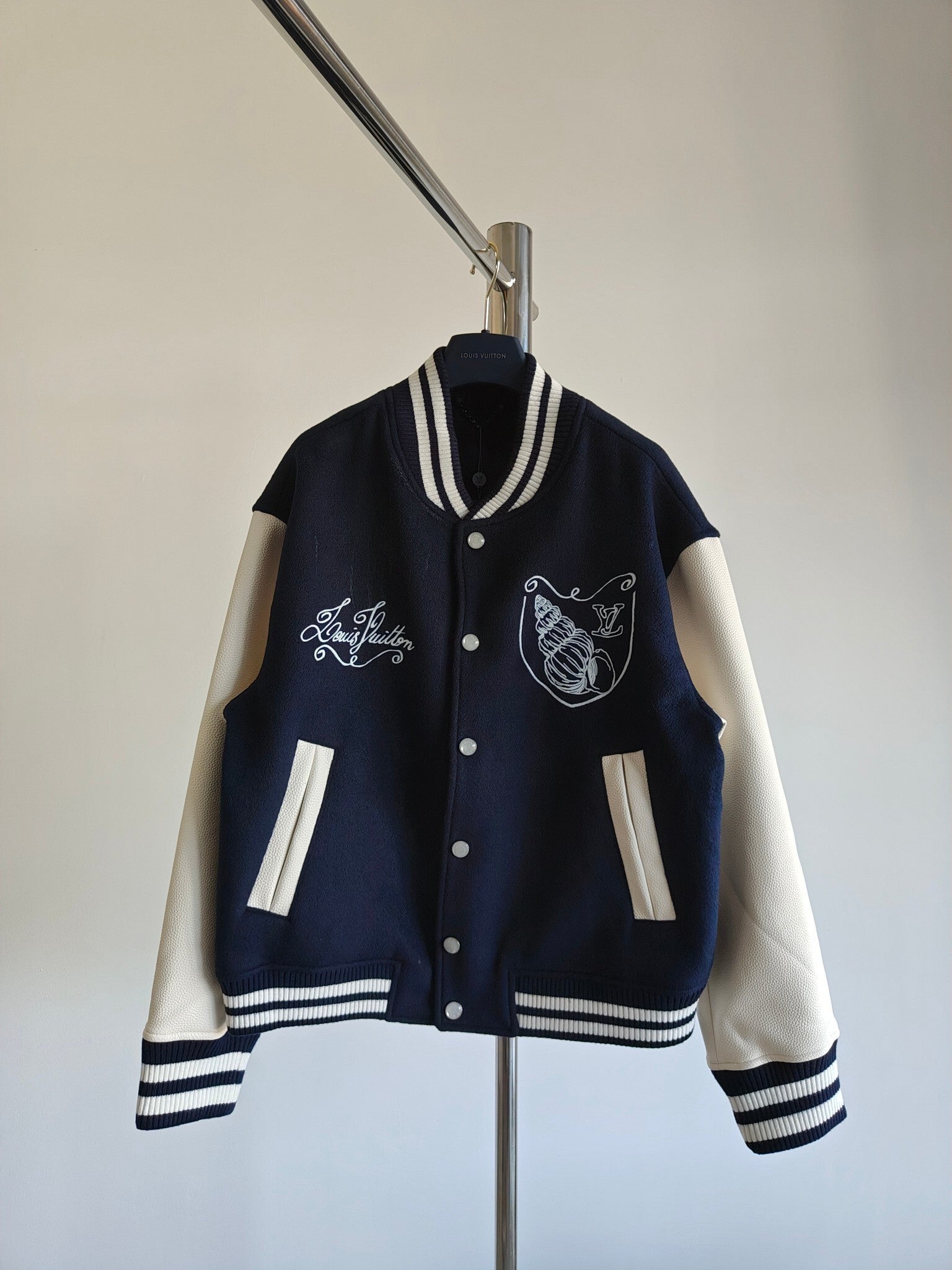 Jaqueta Louis Vuitton Calfskin Varsity